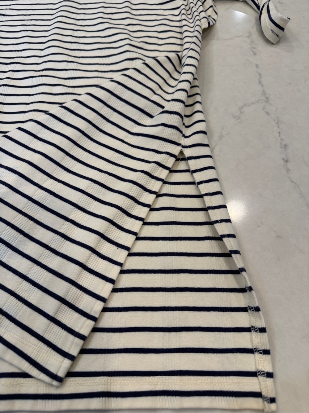 Evereve Striped Tie-Waist Midi Dress in Cream and Navy Size Large - Picture 8 of 8